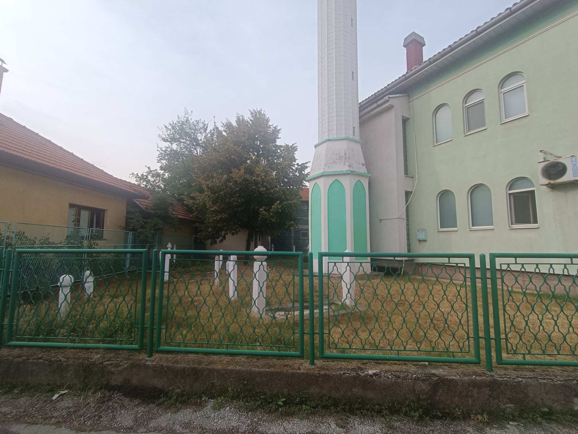 Harem uz džamiju Alaudin Sagir ili Donjomahalsku džamiju