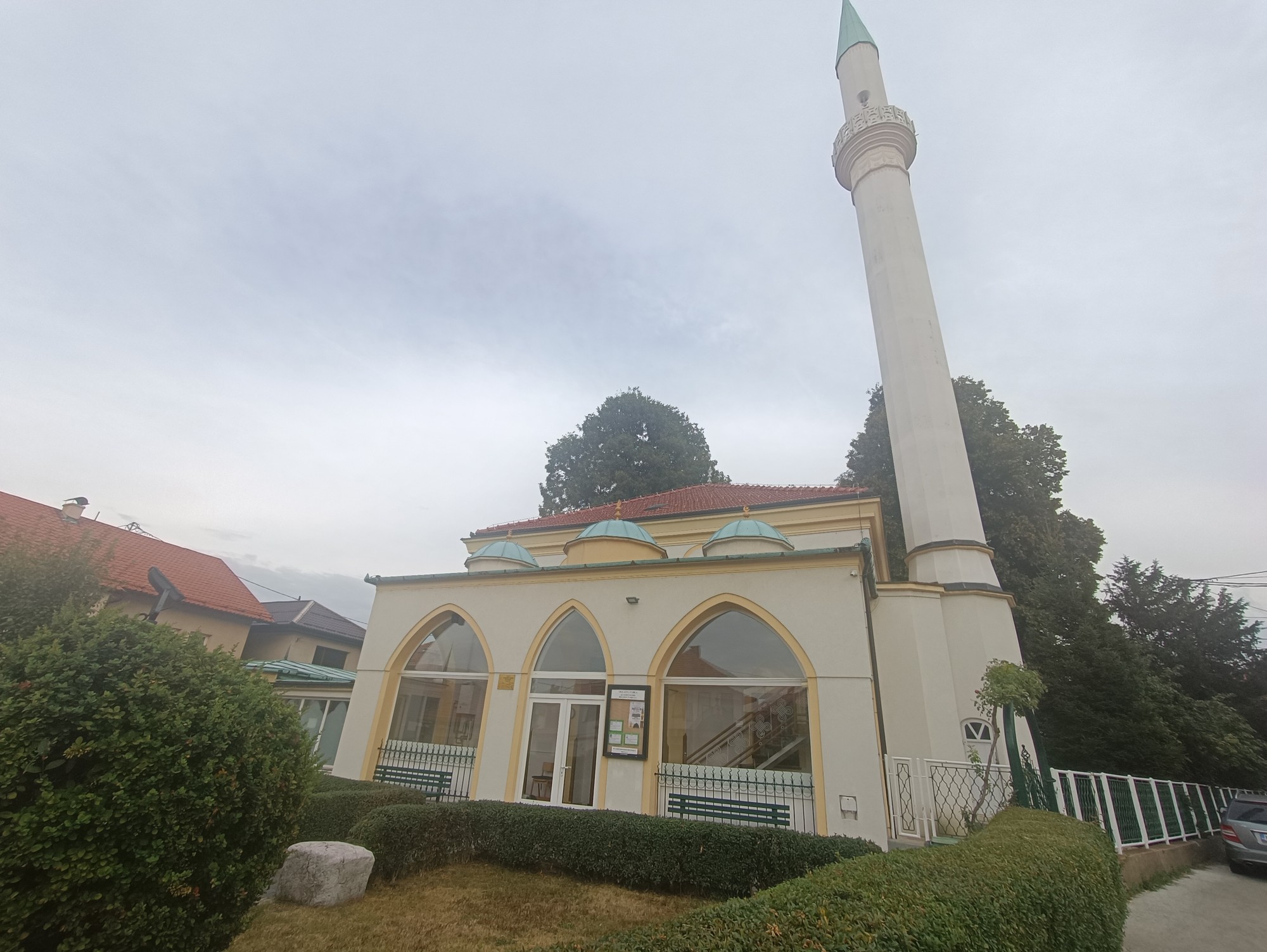 Greblje u haremu Alauddin Kebir (Šadrvanska) džamije