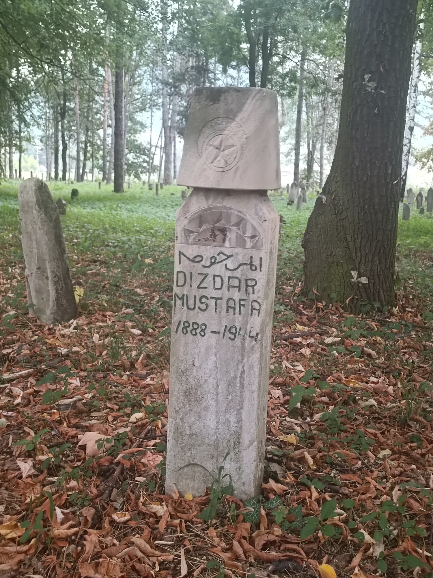 Fotografija groba Mustafa Dizdar